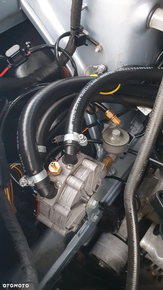 Mercedes-Benz Klasa B 180 BlueEFFICIENCY Edition - 37