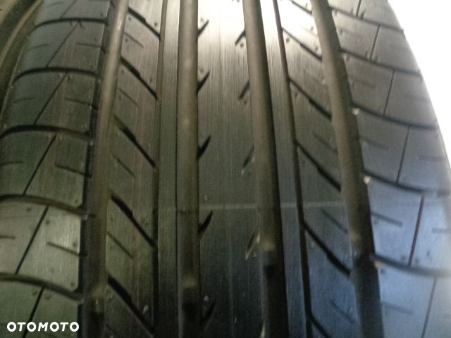 YOKOHAMA BLUEARTH E70 225/55R18 98H - 10