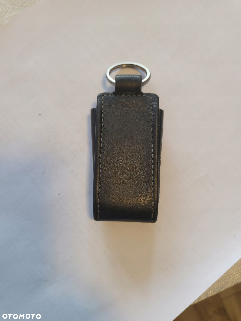 ETUI SKÓRZANE NA KLUCZYK PILOT TESLA - 2