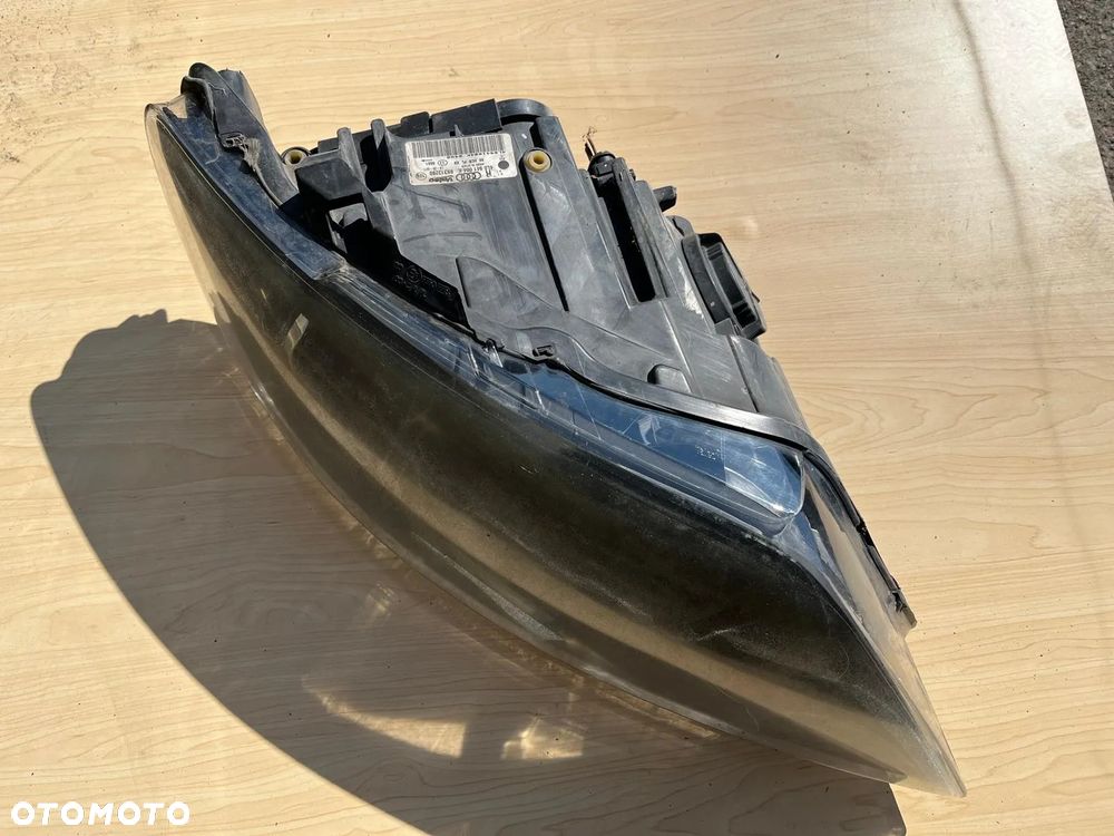 Lampa przednia prawa 4LO941004K Audi Q7 - 2