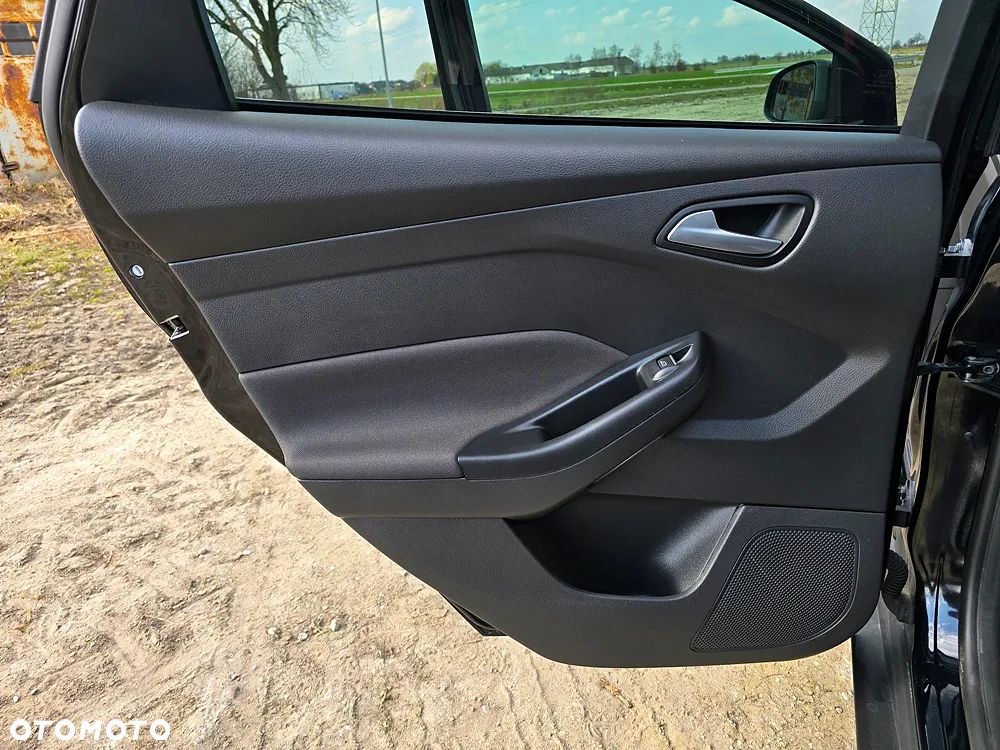 Ford Focus SW 1.5 EcoBlue SCR Titanium - 16