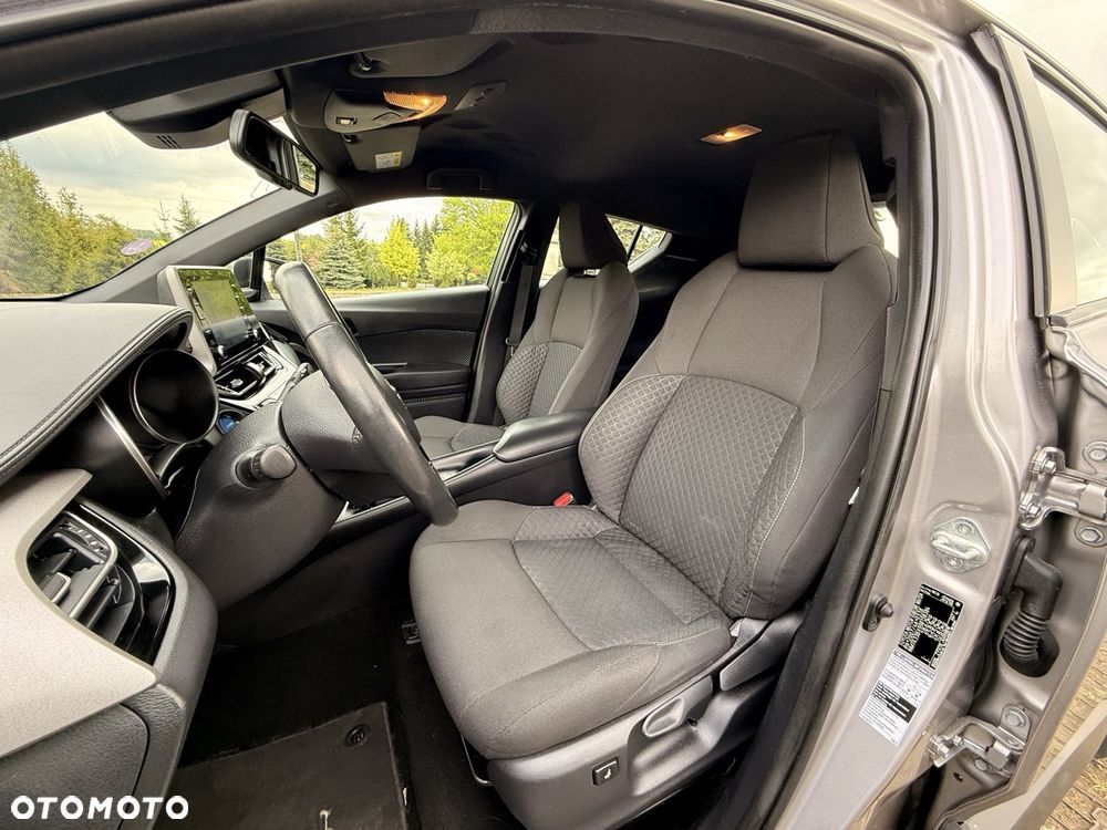 Toyota C-HR - 10
