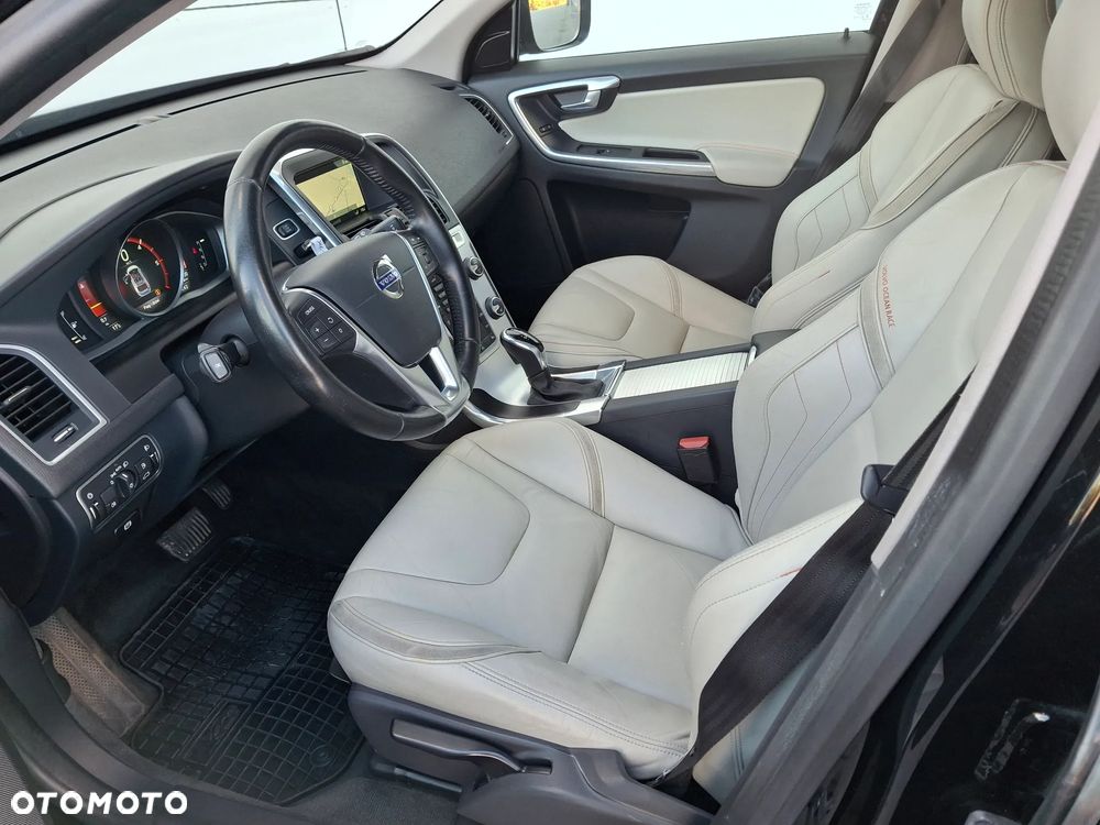 Volvo XC 60 D3 Geartronic Ocean Race - 26