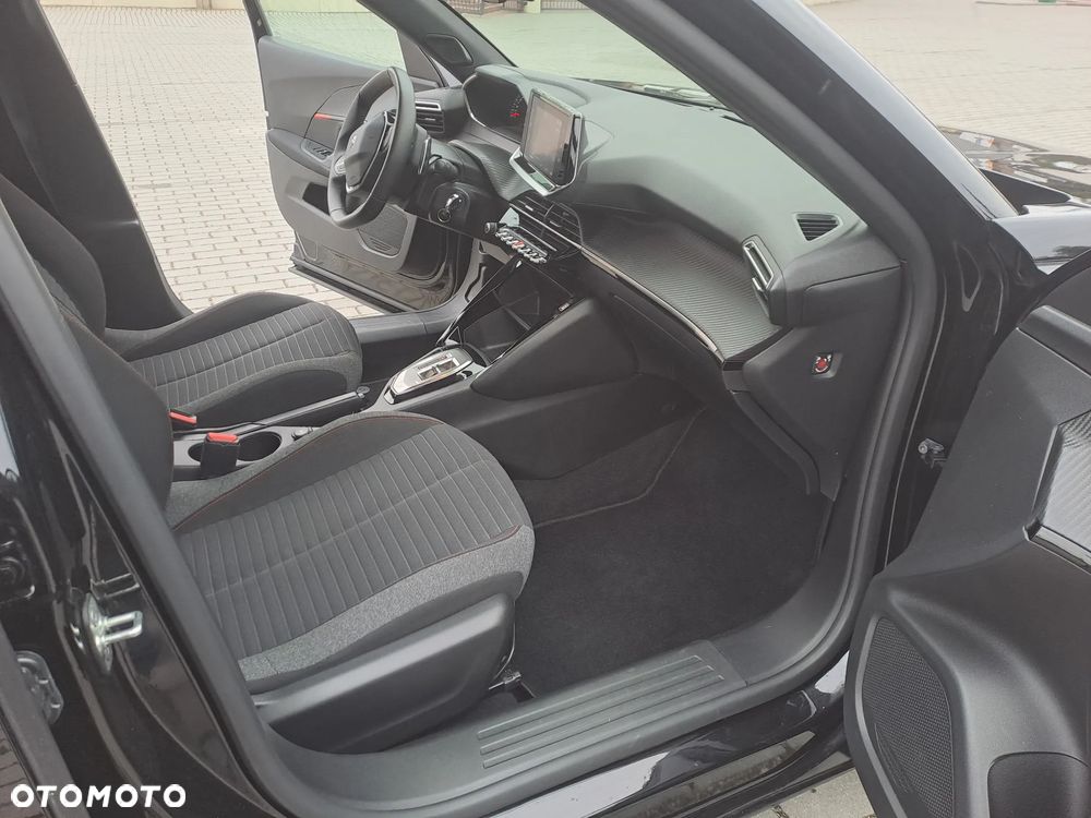 Peugeot 2008 PureTech 130 EAT8 Allure - 9