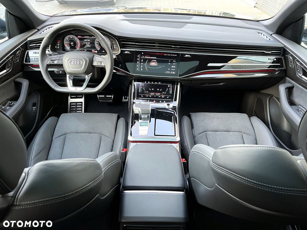 Audi Q8 - 6