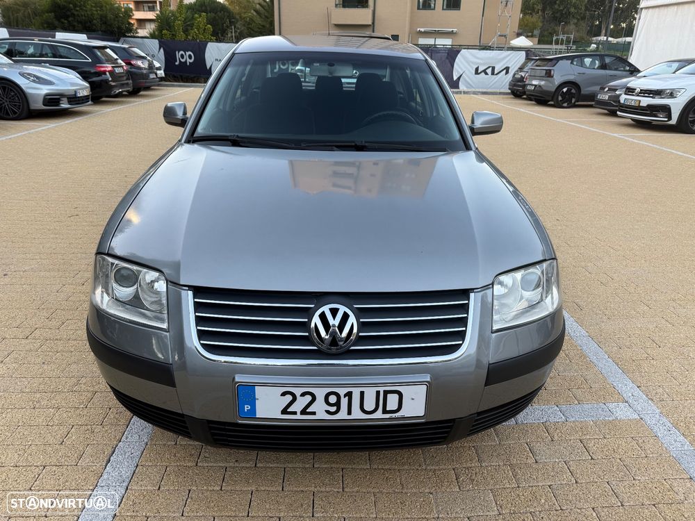 VW Passat 1.9 TDi Confortline 6V - 3