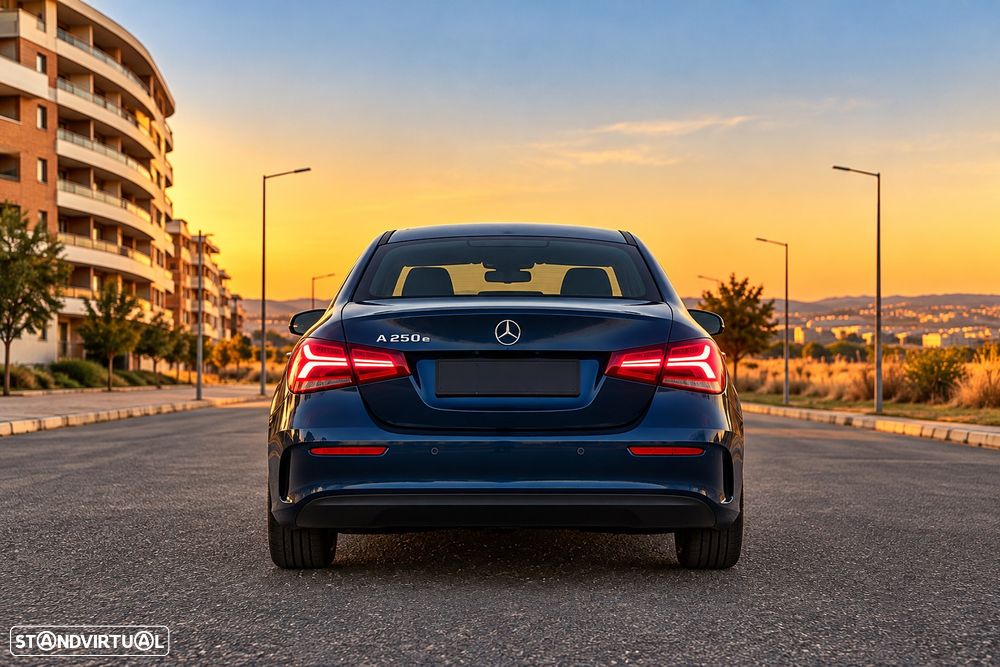 Mercedes-Benz A 250 Limousine - 5
