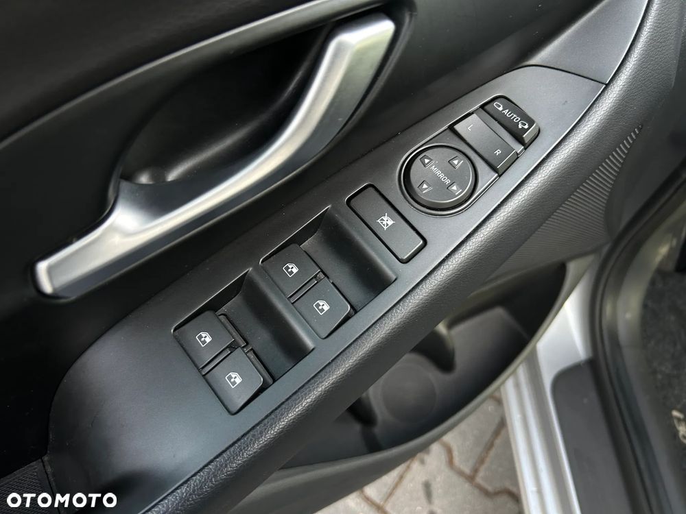 Hyundai i30 1.0 T-GDI Smart - 10