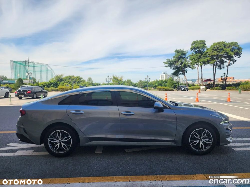 Kia K5 - 7