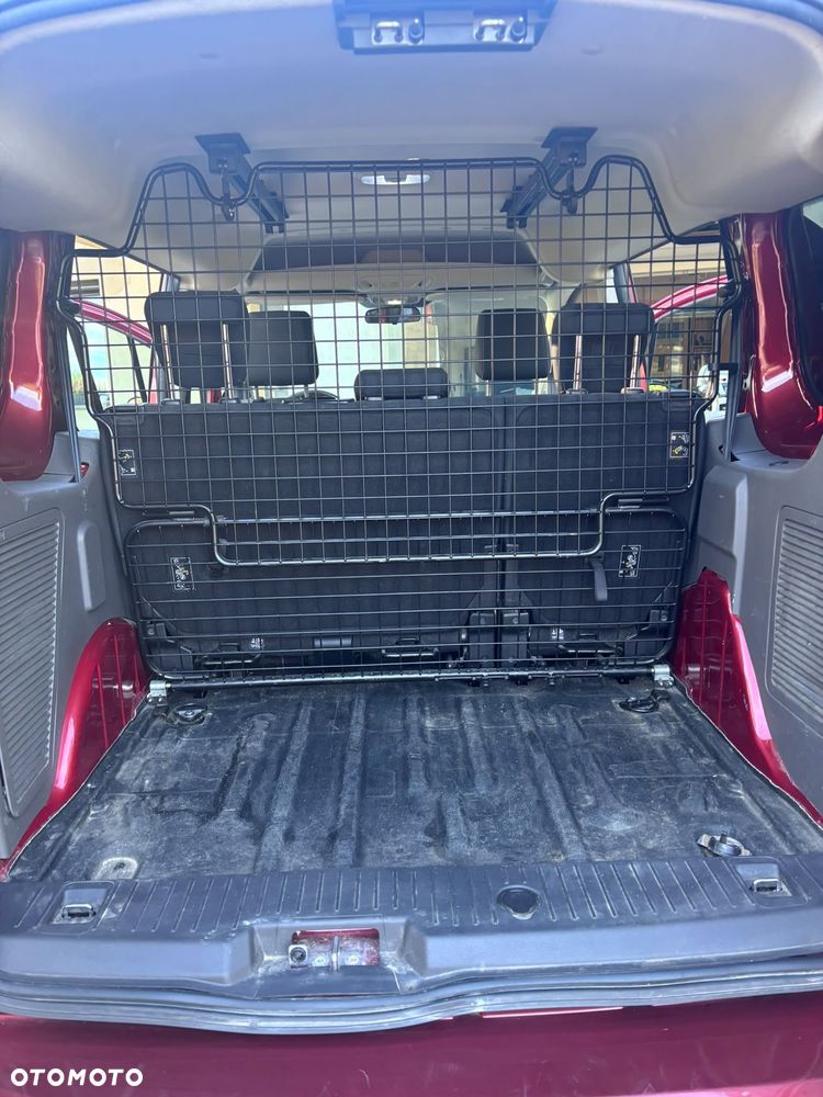 Ford Transit Connect - 10