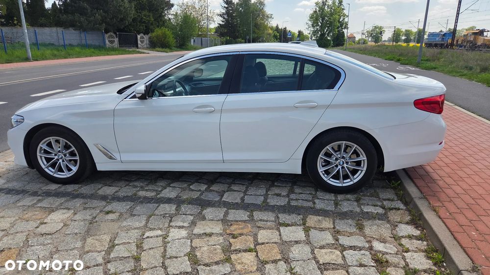 BMW Seria 5 518d - 9