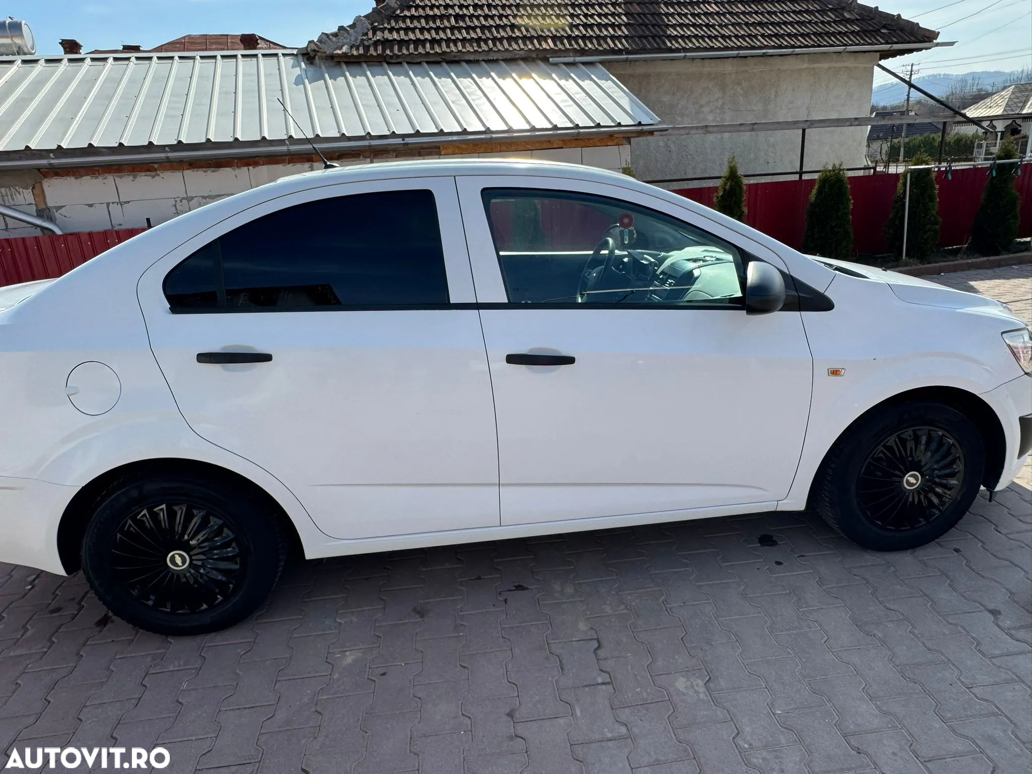 Chevrolet Aveo 1.2 DOHC 86 CP MT5 LS - 2