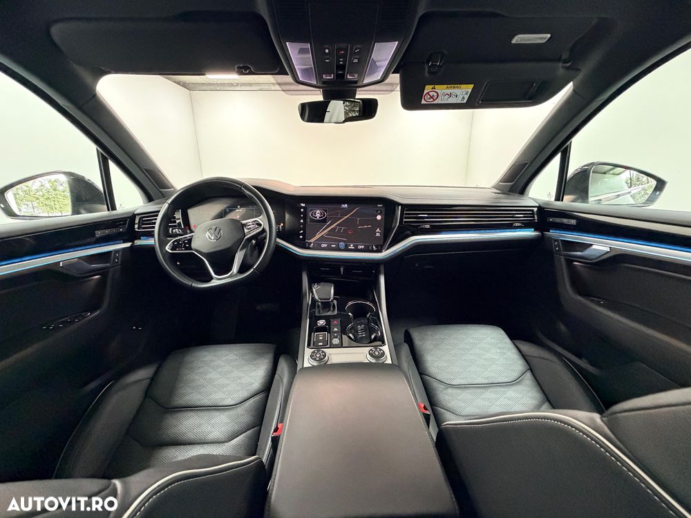 Volkswagen Touareg V6 e-Hybrid OPF 4Motion Aut. Elegance FINAL EDITION - 12