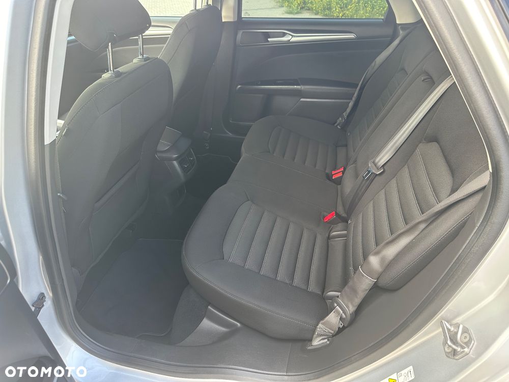 Ford Mondeo Turnier 2.0 TDCi Start-Stopp Business Edition - 19