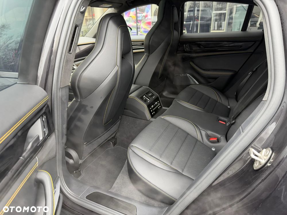 Porsche Panamera 4S E-Hybrid - 31