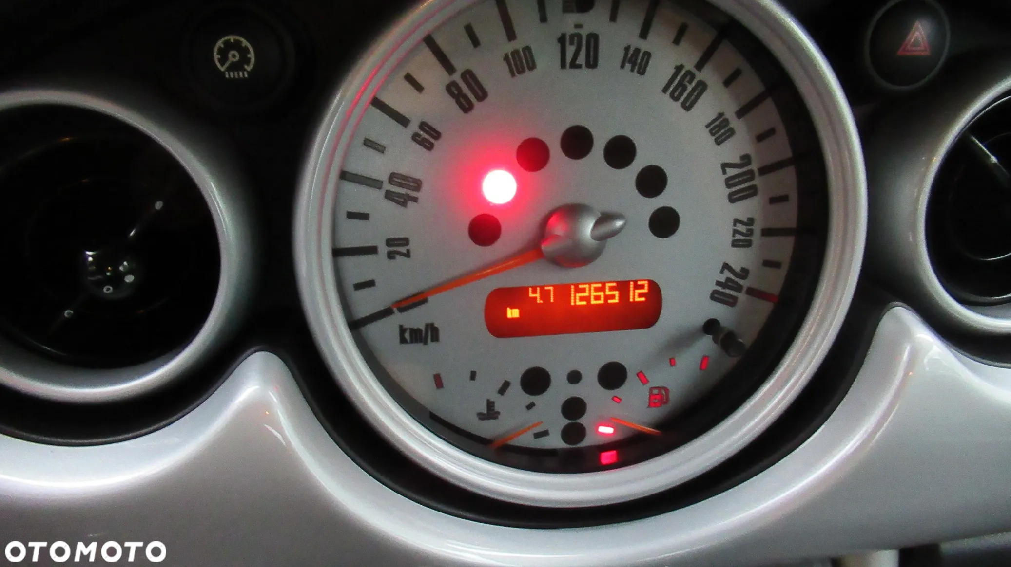 MINI Cooper chili - 8