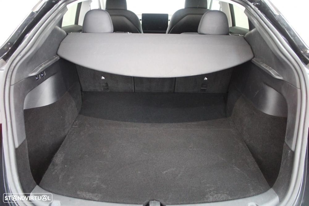 Tesla Model Y Standard - 8