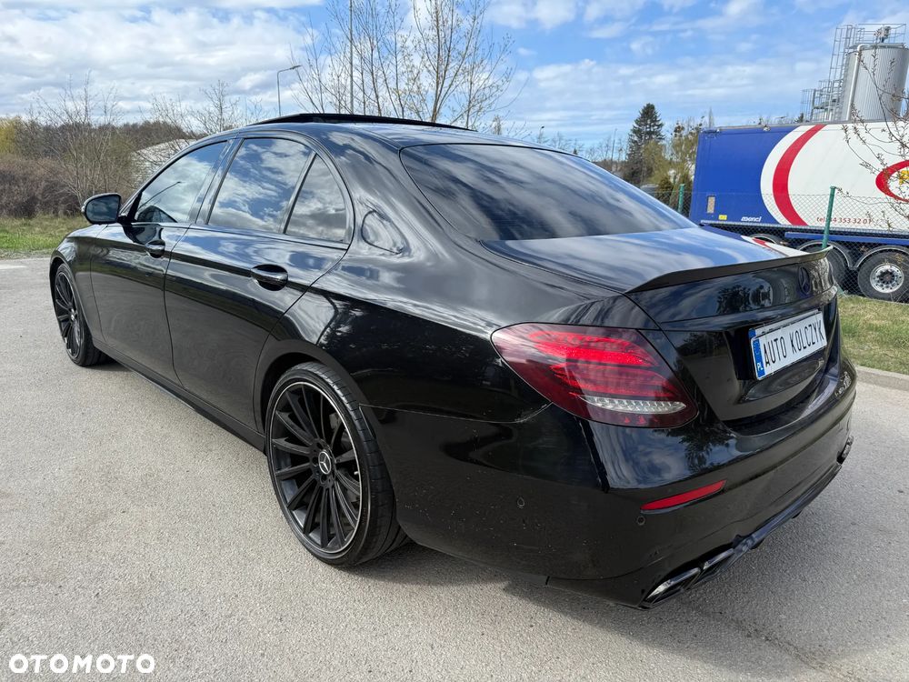 Mercedes-Benz Klasa E 220 d 4-Matic 9G-TRONIC - 7