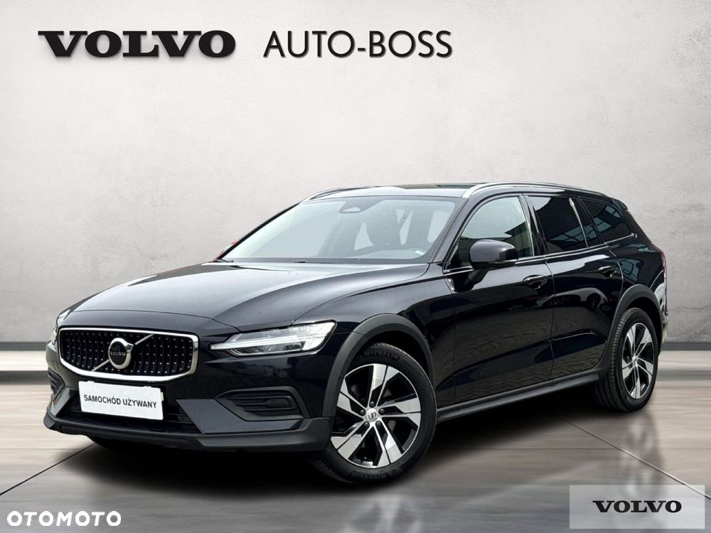 Volvo V60 Cross Country - 1