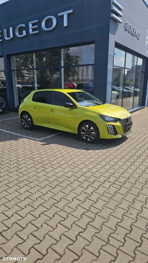 Peugeot 208 - 1
