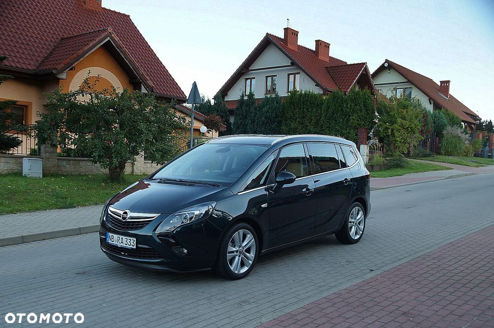 Opel Zafira 1.6 T SIDI Cosmo S&S - 4