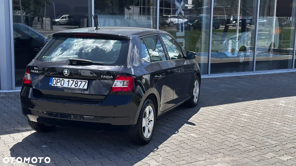 Skoda Fabia 1.2 TSI Active - 3
