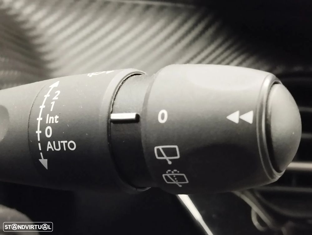 Peugeot 208 1.2 PureTech Allure Pack EAT8 - 25