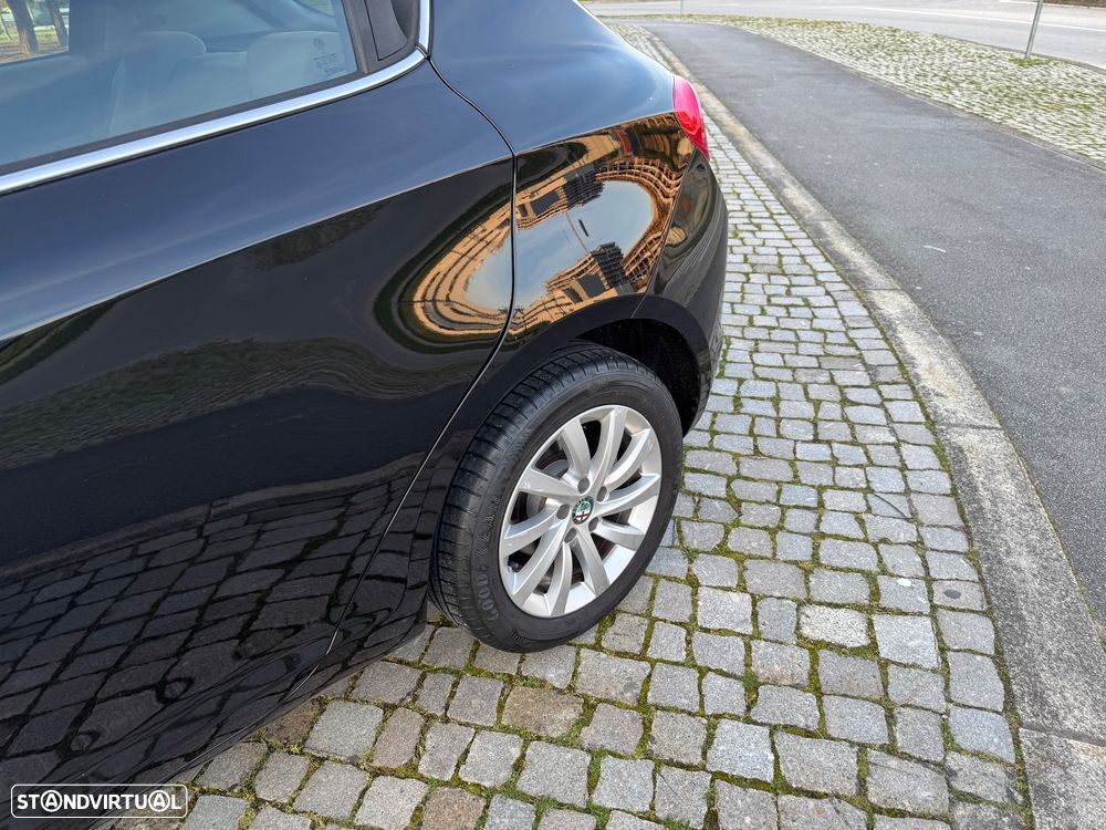 Alfa Romeo Giulietta 1.4 T M-air Distinctive - 23