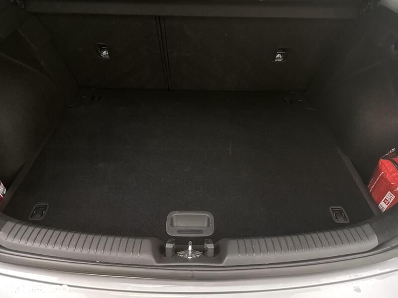 Hyundai i30 1.5 DPI Modern - 22