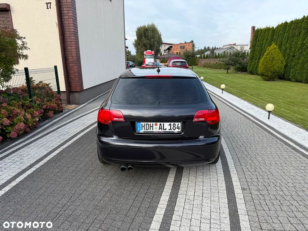 Audi A3 Sportback 2.0 FSI S line Sportpaket plus - 12