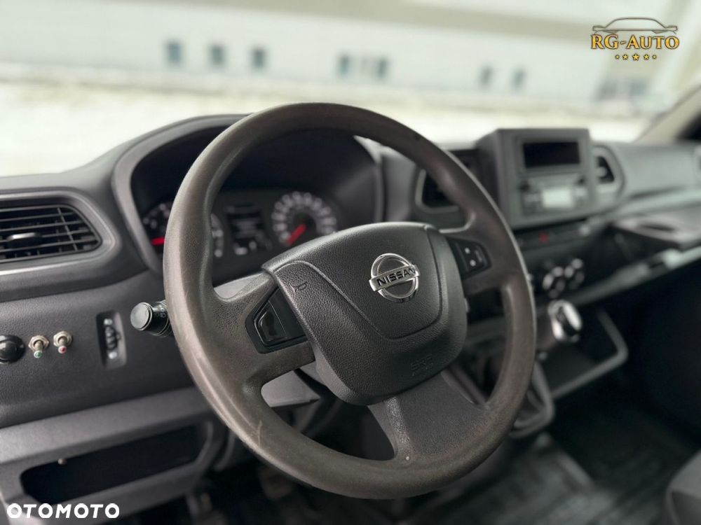 Nissan NV400 - 34