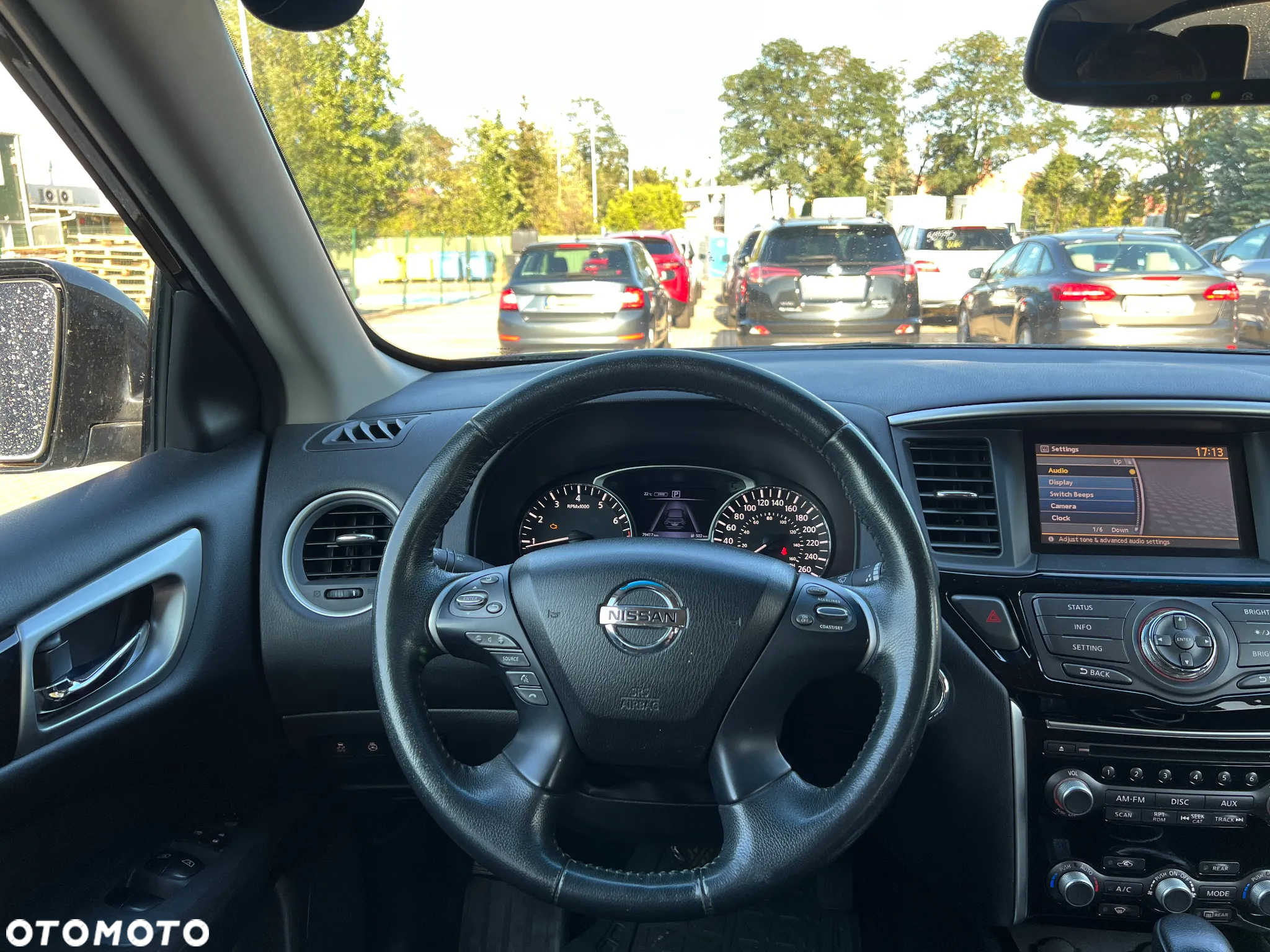 Nissan Pathfinder 3.0 D V6 LE EU5 - 11
