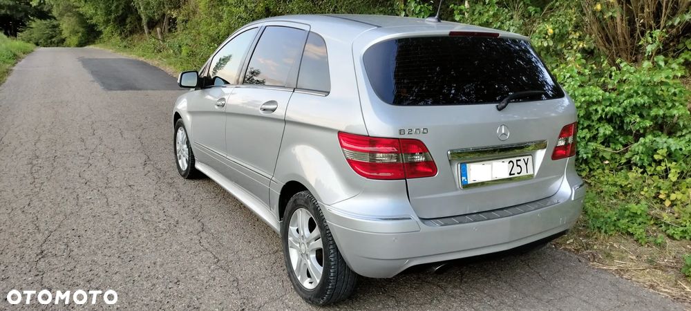 Mercedes-Benz B-Class 2009 photo 3