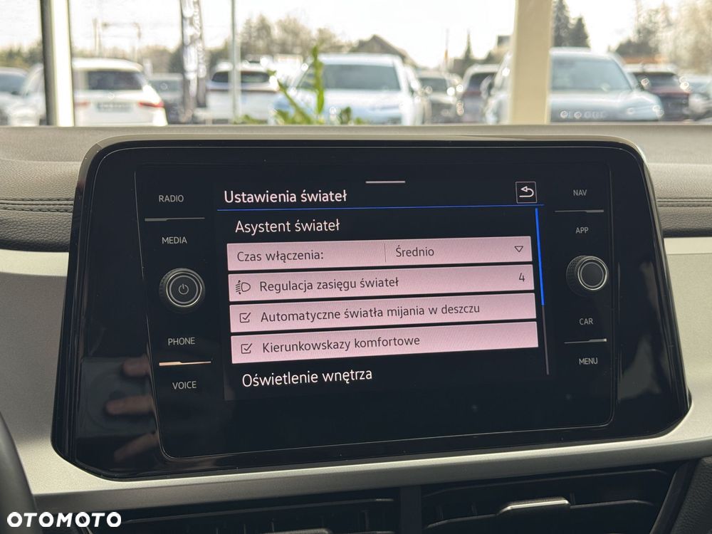 Volkswagen T-Roc - 28