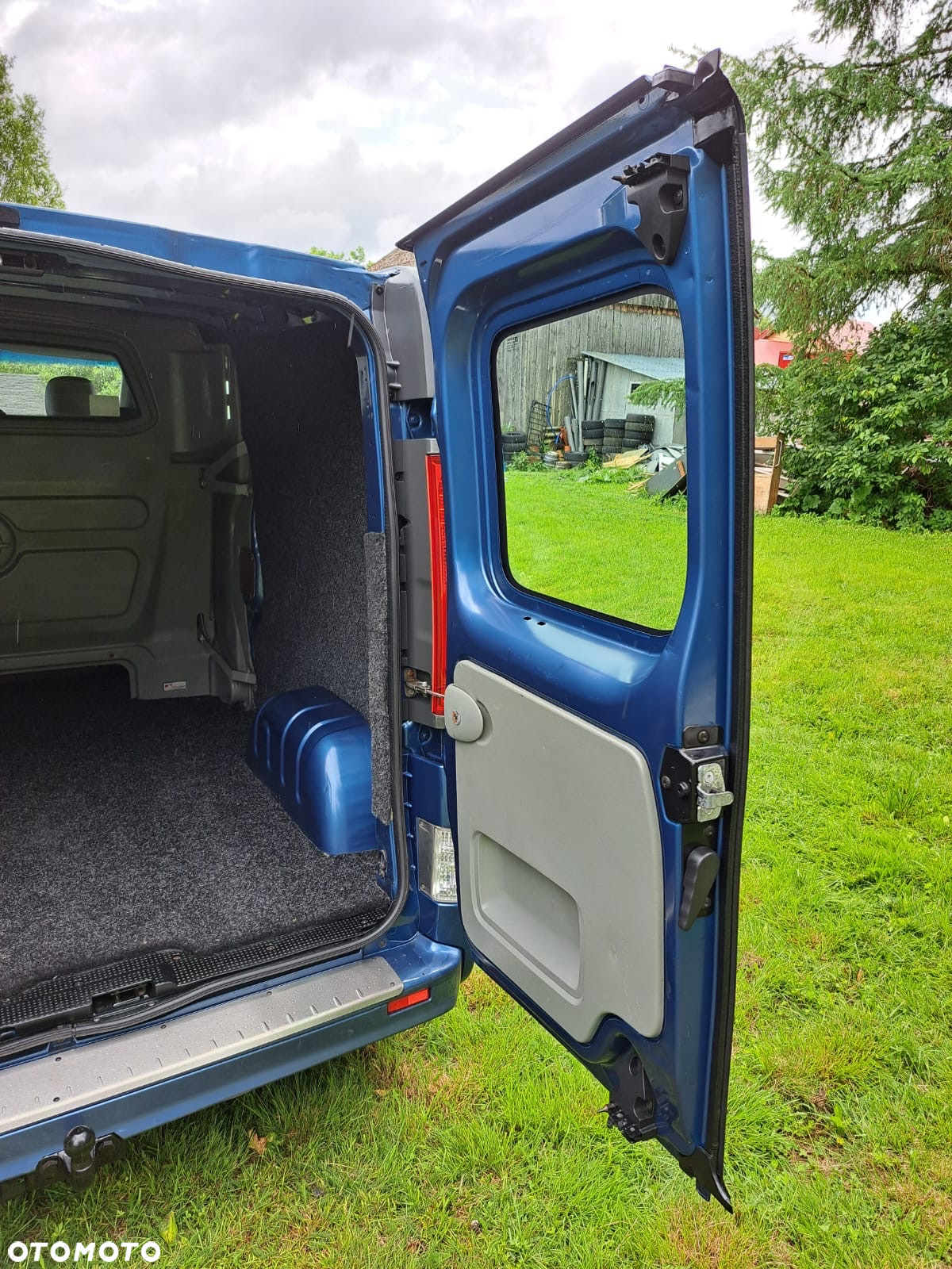 Opel Vivaro - 11