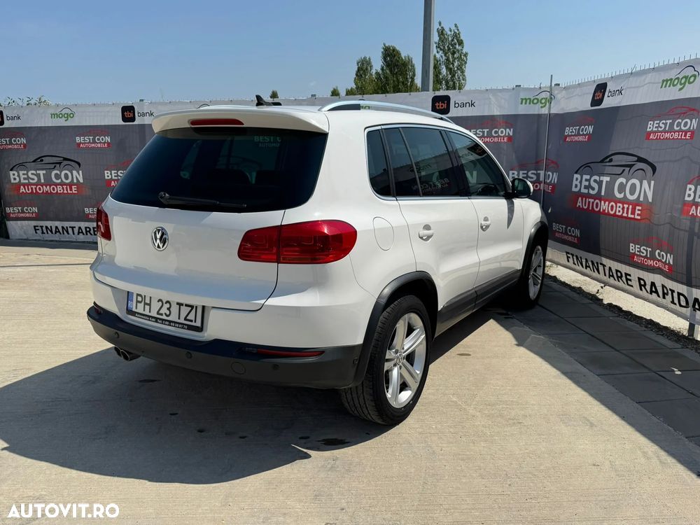 Volkswagen Tiguan 2.0 TDI DPF 4Motion BlueMotion Technology DSG Sport & Style - 4