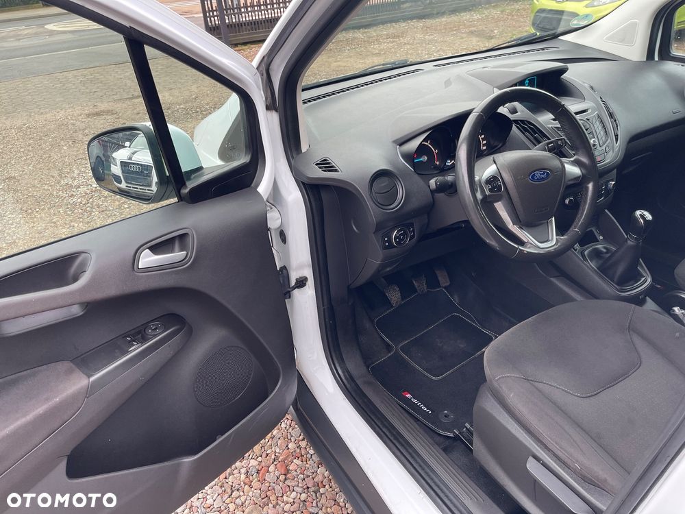 Ford Transit courier - 13