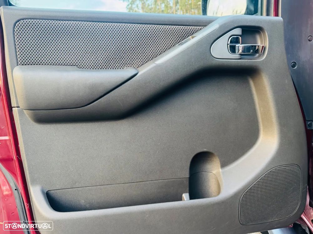 Nissan Navara 2.5 dCi CD SE Eastpak - 22