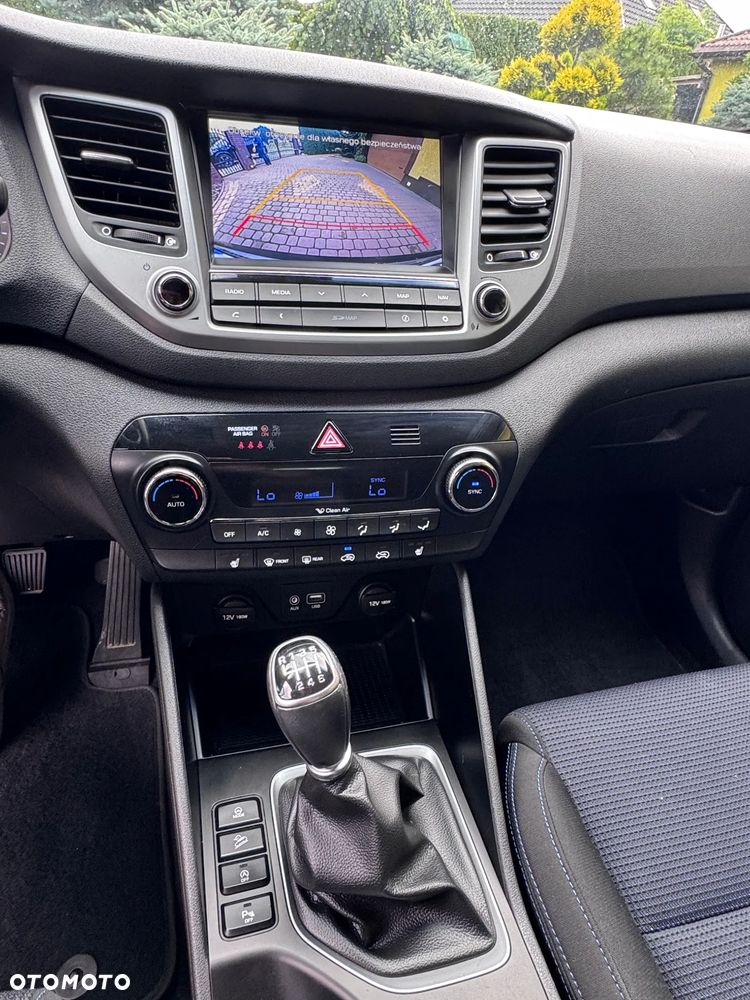 Hyundai Tucson blue 1.6 GDi 2WD Navi - 12