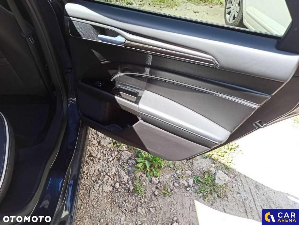Ford Mondeo - 34
