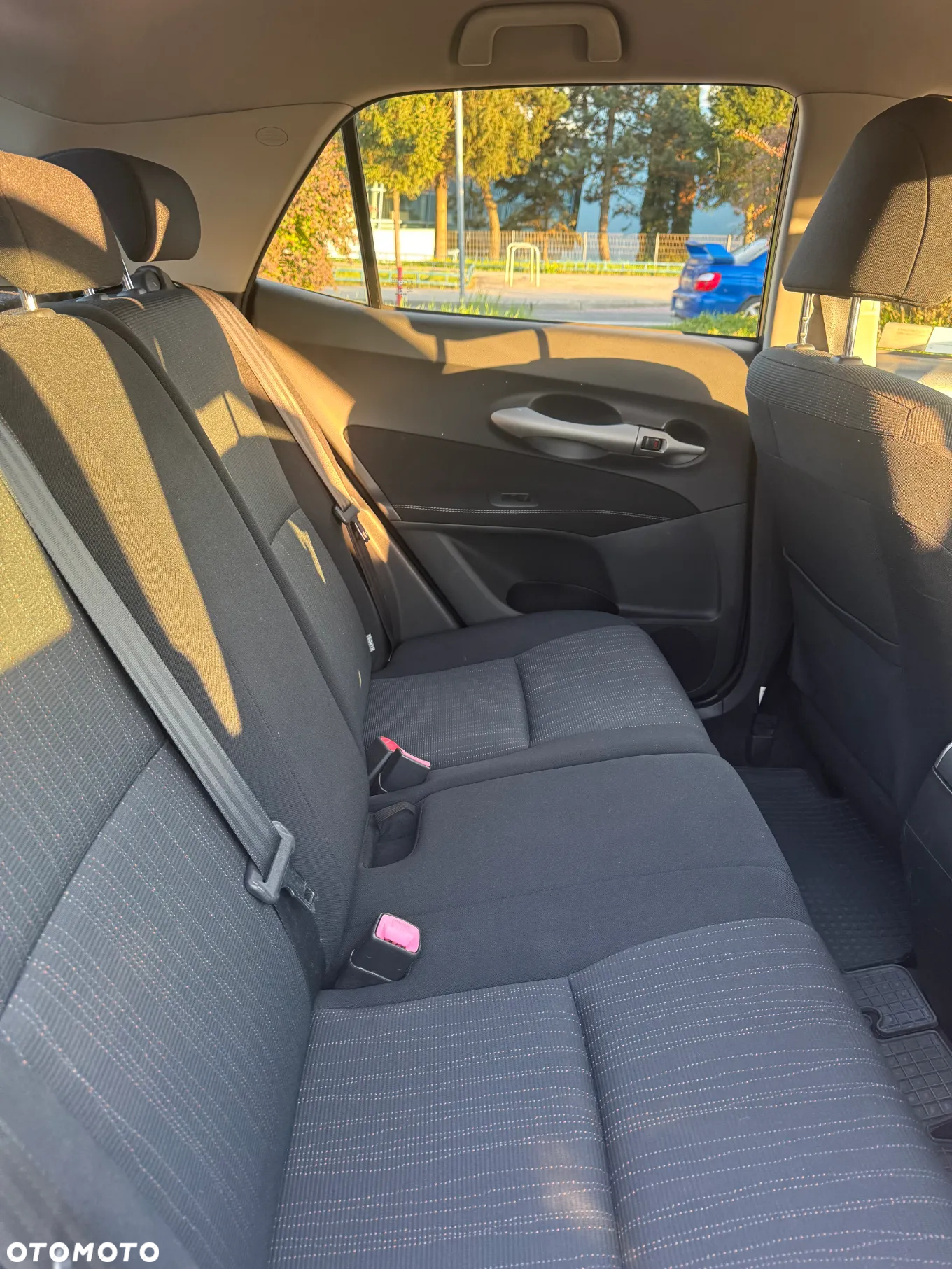 Toyota Auris 1.6 Premium - 12