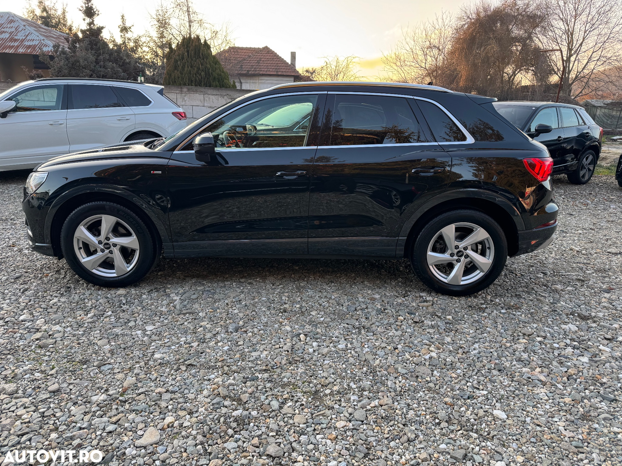 Audi Q3 2.0 35 TDI S tronic S Line - 5