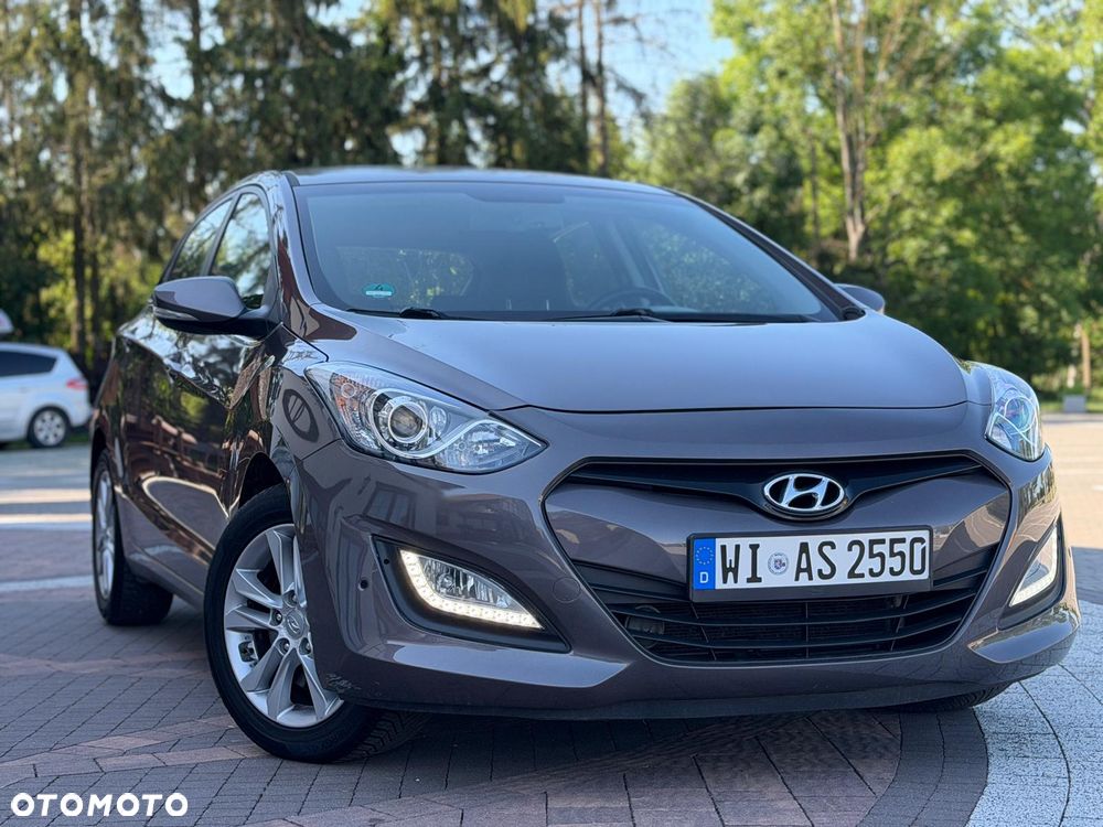 Hyundai i30 1.6 Automatik Trend - 12