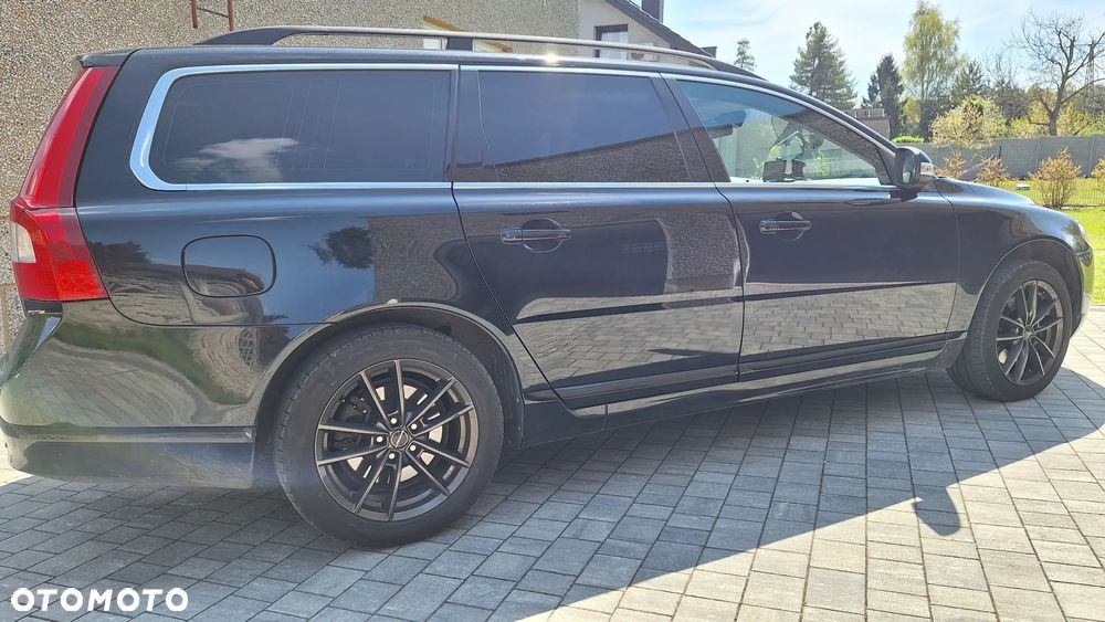 Volvo V70 D5 Momentum - 11