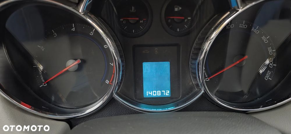 Chevrolet Cruze 1.8 LT+ - 35