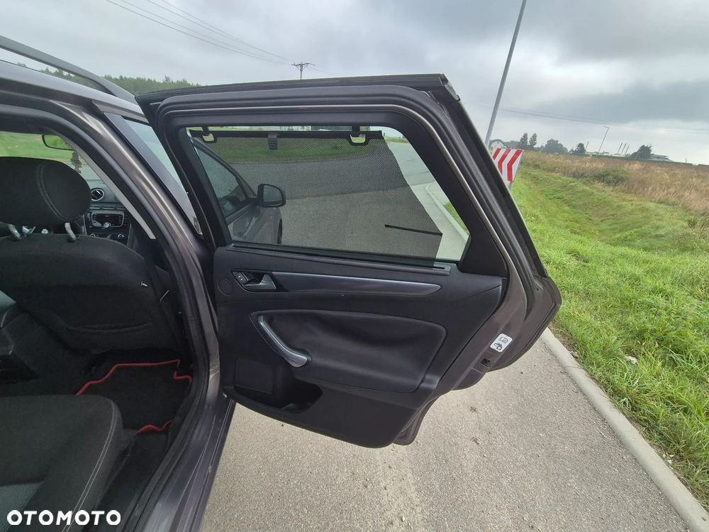 Ford Mondeo 2.0 Viva Titanium - 21