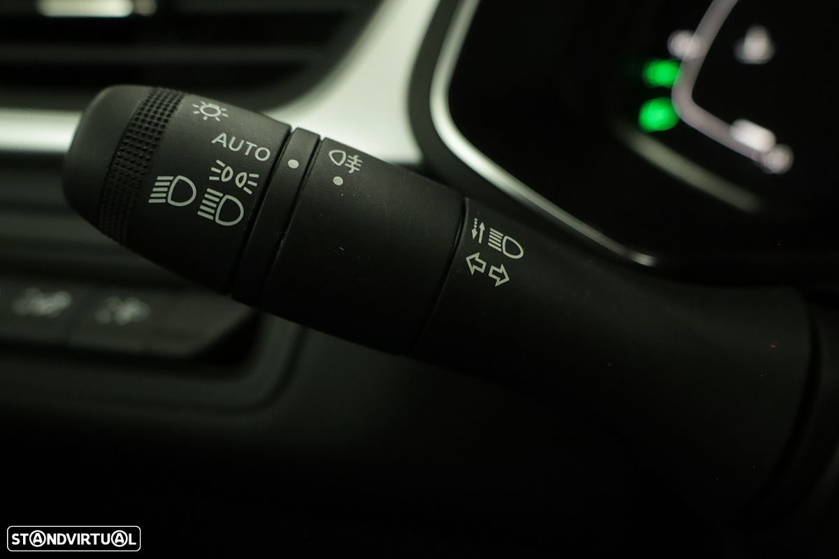 Renault Captur 1.0 TCe Techno Bi-Fuel - 17