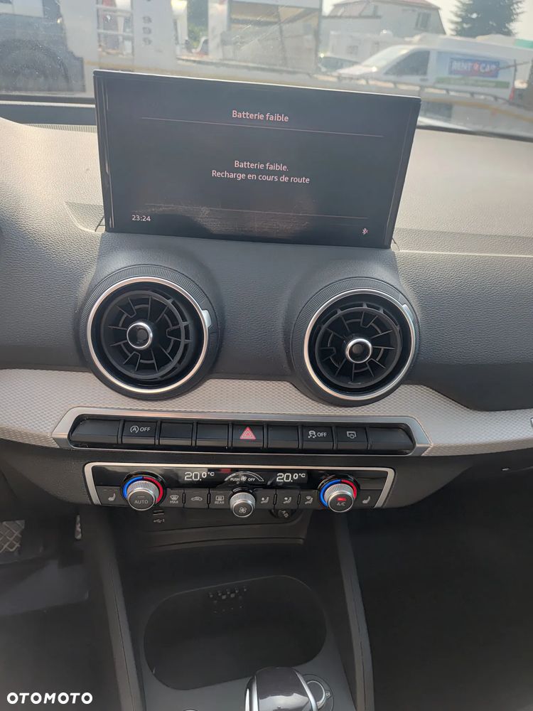 Audi Q2 35 TDI S tronic sport - 22