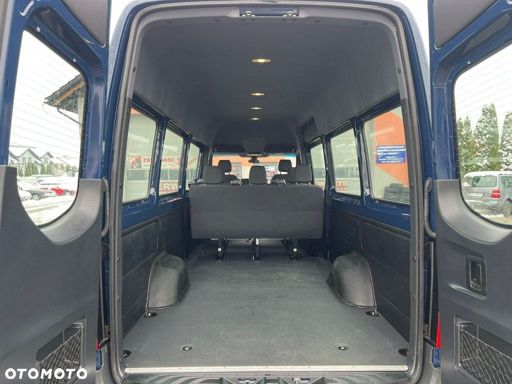 Mercedes-Benz Sprinter - 8