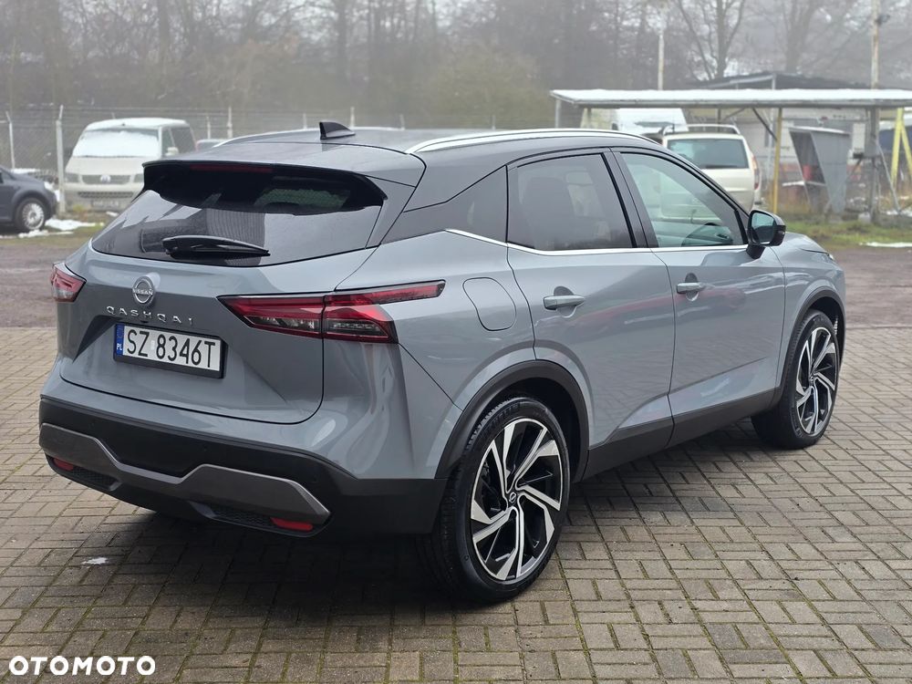 Nissan Qashqai 1.3 DIG-T DCT AKARI - 3